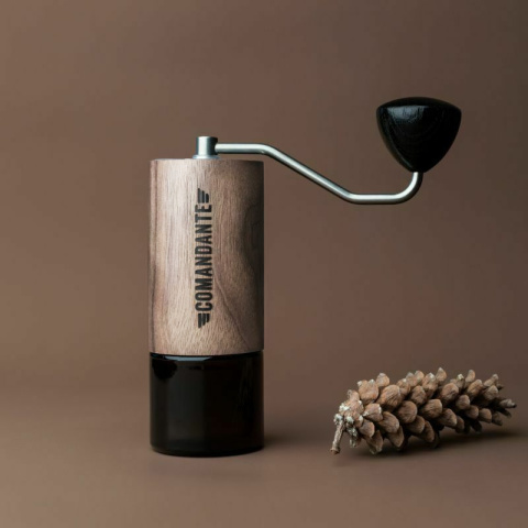młynek do kawy comandante C40 MK4 Nitro Virginia Walnut